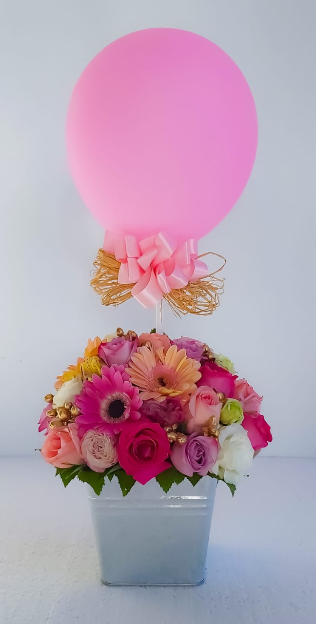 Cubo Especial de Flores Primaverales y Globo