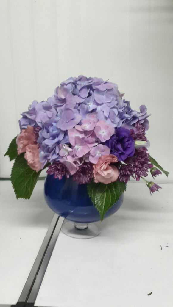 Hortensias en Florero de Copa