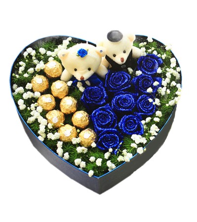 9 Rosas Azules en Caja Corazn, Bombones Ferrero Rocher y 2 Peluchitos 