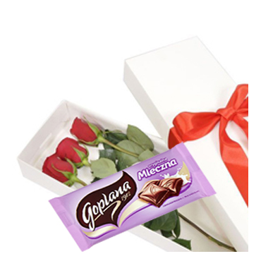 Caja con 03 Rosas ms Chocolate 80 Grs. 