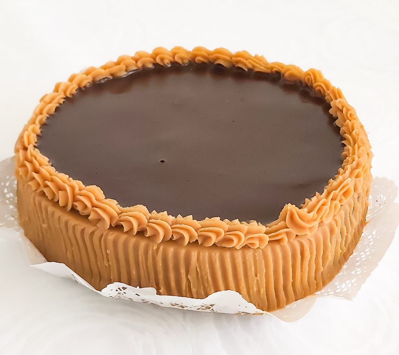 Torta Panqueque Chocolate y Manjar (4 a 5 Personas)